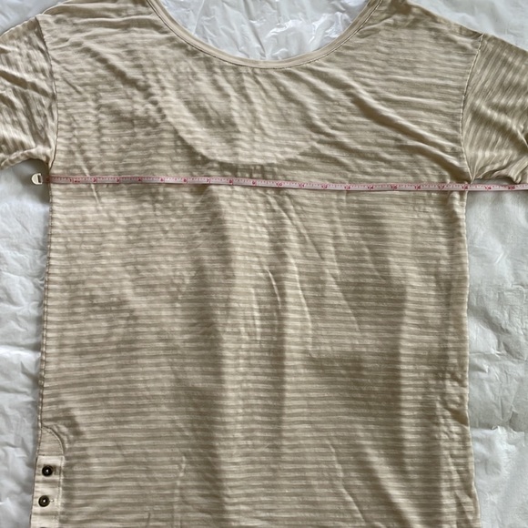 Club Monaco T-Shirt with Short Sleeve in Cream/Light Gray Size-Medium NWOT - Picture 6 of 11